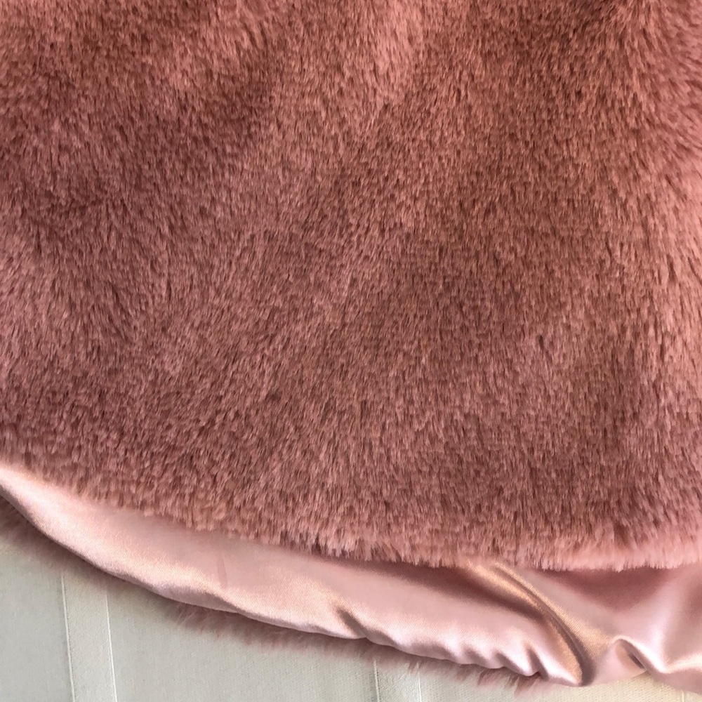 Fur Wrap - Picture 2 of 4